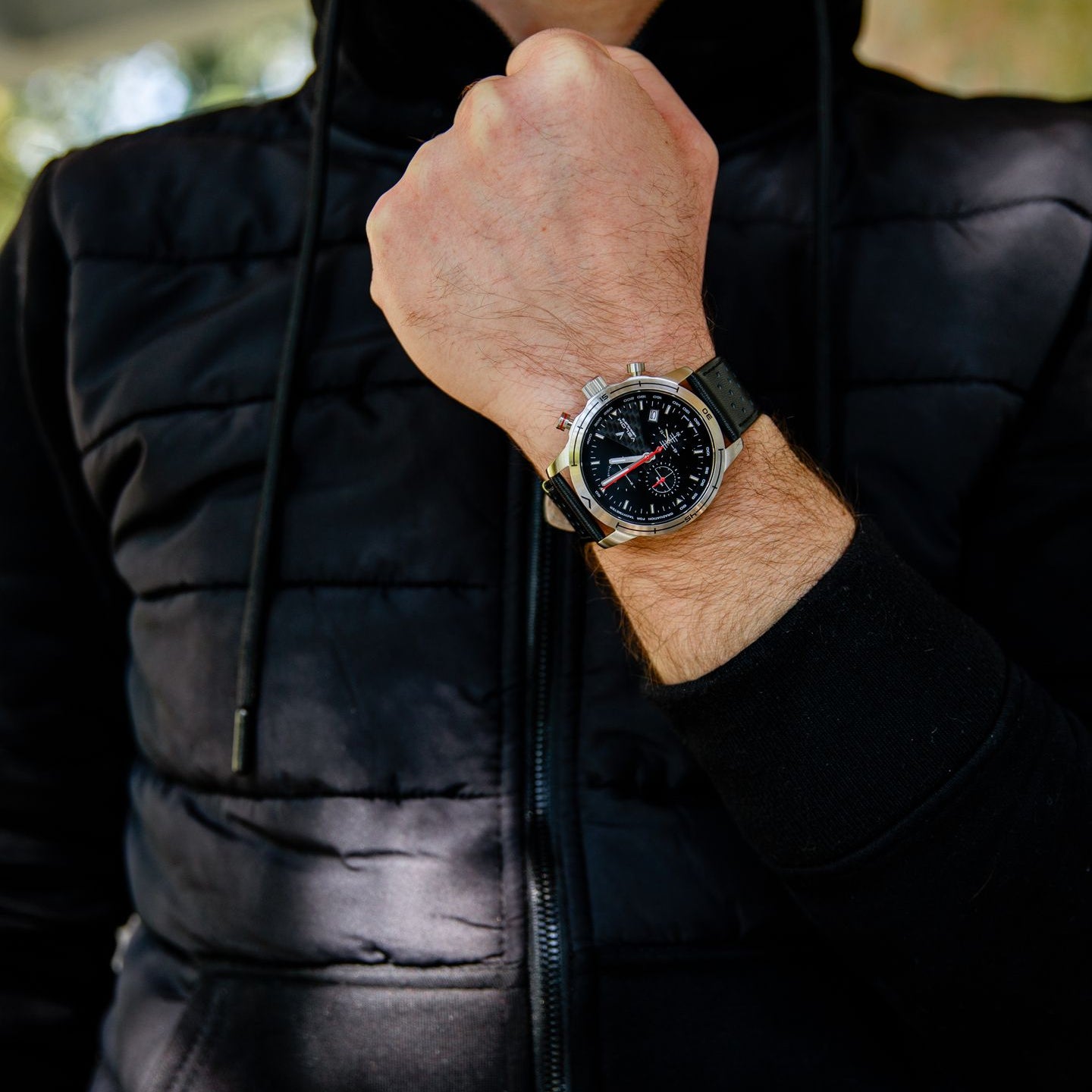 montre sur mesure personnalisable acier