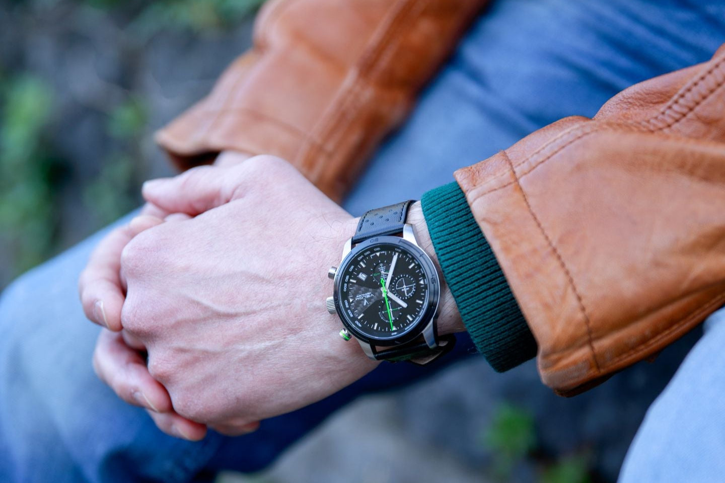 montre sportive noir style aviation velom